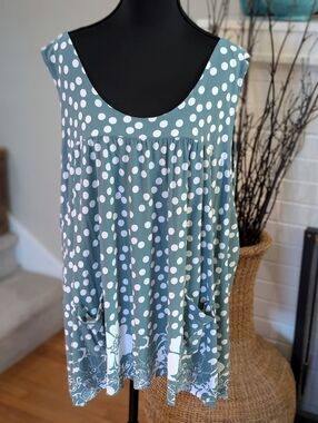 Women’s Plus Size 18 Teal Polka Dot Tunic Top Sleeveless Flowy Floral Hem Boho